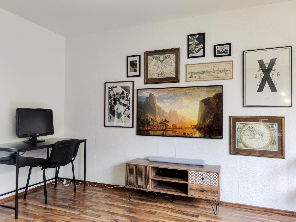 Inikama: Designer Apartment Im Gruenen - Netflix Rosengarten  Extérieur photo