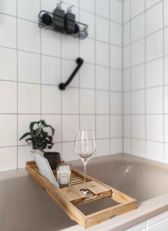 Inikama: Designer Apartment Im Gruenen - Netflix Rosengarten  Extérieur photo